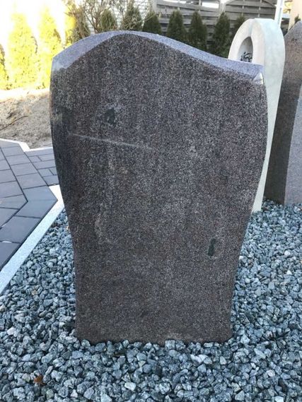 Lange Grabmale Delmenhorst Stelen Breitsteine