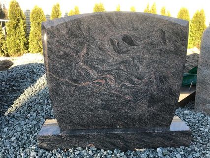 Lange Grabmale Delmenhorst Stelen Breitsteine