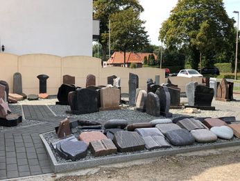 Lange Grabmale Delmenhorst Grabanlagen