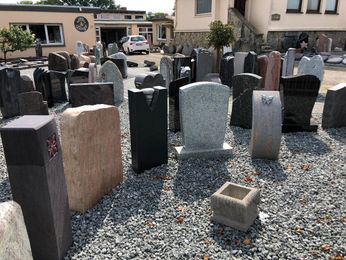 Lange Grabmale Delmenhorst Grabanlagen