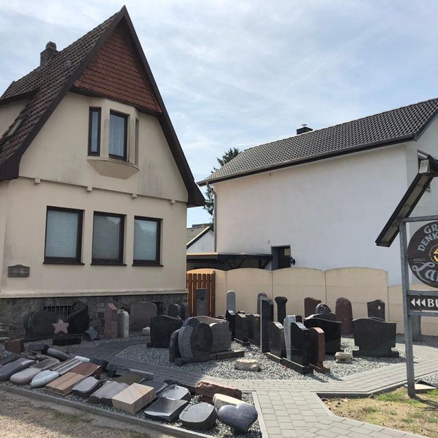 Lange Grabmale Delmenhorst Grabanlagen