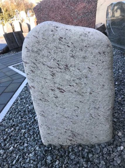 Lange Grabmale Delmenhorst Stelen Breitsteine