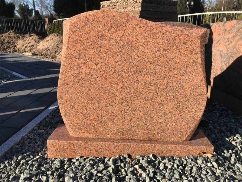 Lange Grabmale Delmenhorst Stelen Breitsteine
